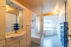 Wohnen, Pferdehaltung, Traumgrundstück: Mehrgenerationen-Landhaus! – Kleve (Kreis) – Vorschaubild 38