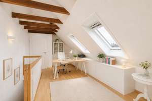 Großzügige Loft-Maisonette mit Studiocharakter, Dachterrasse und Tiefgarage in Premium-Lage – Die vollständige Adresse der Immobilie erhältst du vom Anbieter., 22391 Wellingsbüttel, Hamburg – Vorschaubild 9