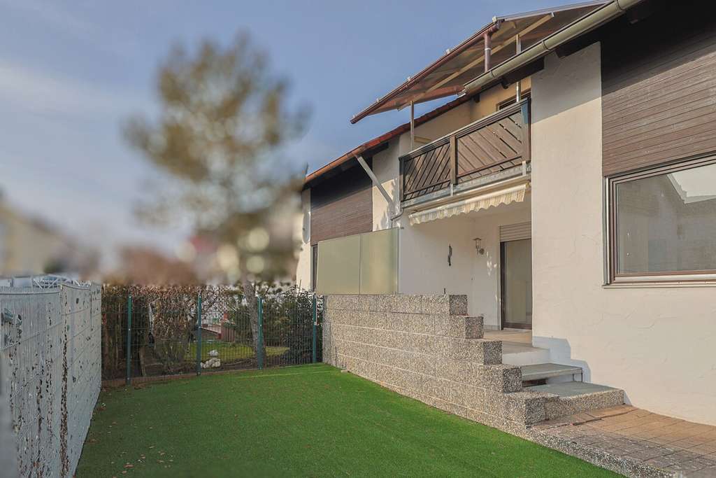 Immobilie in Wettstetten - Handwerker gesucht - Reihenendhaus in Wettstetten mit großem Entwicklungspotenzial! - Bild 1