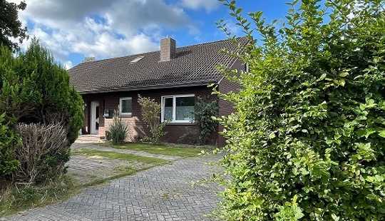 Bild von RESERVIERT - Viel Platz für die Familie - Einfamilienhaus mit 5 Schlafzimmern in zentraler Lage