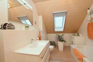 Moderne, helle Dachgeschoss-Wohnung mit Balkon, Garage + zusätzlichem Zimmer im Spitzboden. – Die vollständige Adresse der Immobilie erhältst du vom Anbieter., 38239 Thiede, Salzgitter – Vorschaubild 7