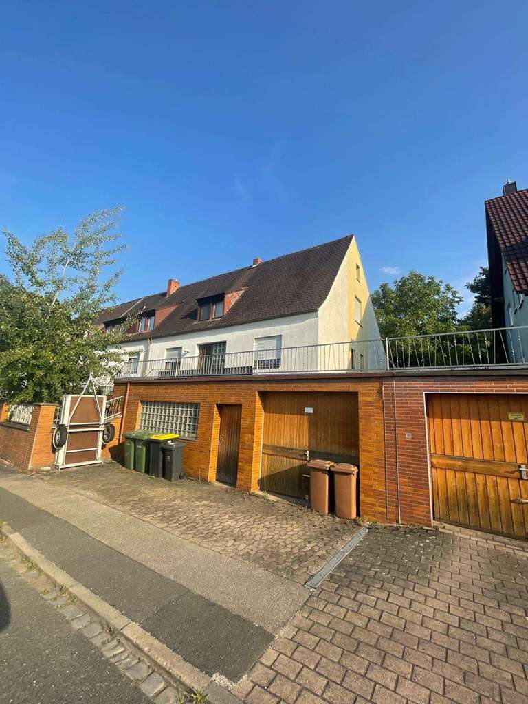 Immobilie in Oberasbach - Attraktives Immobilienpaket - 2 Doppelhaushälften in Oberasbach (Altenberg) - Bild 0