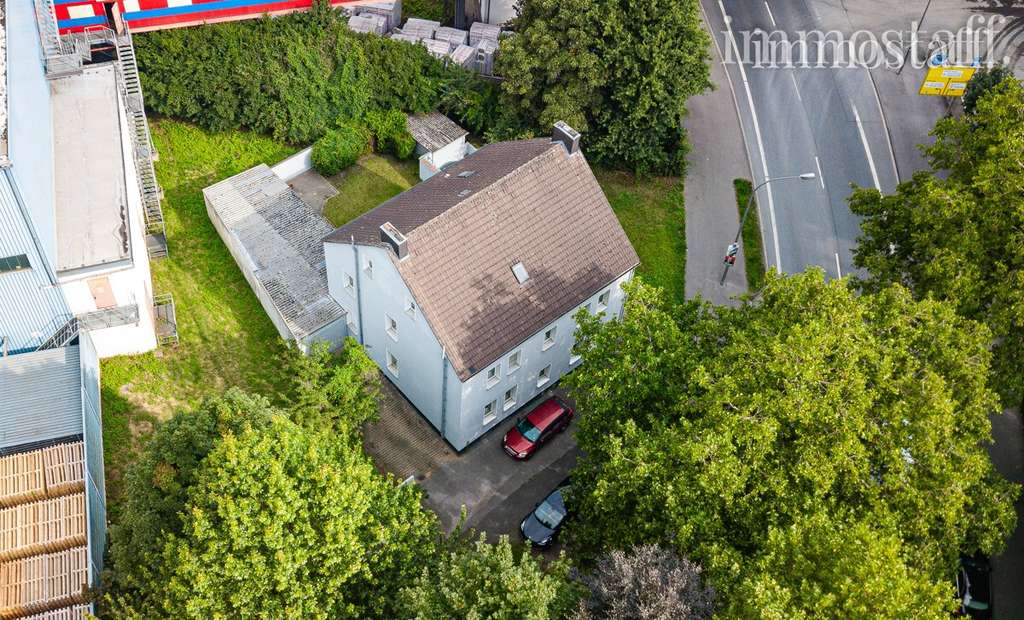 Immobilie in Gladbeck - GELEGENHEIT! Mehrfamilienhaus im Gewerbegebiet mit vielfältigen Optionen zur Nutzung! FOR SALE! - Bild 2