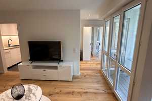Möbliertes 1,5 Zimmer Design-Apartment mit Garten –  Erstbezug am Olympiapark – Helene-Lange-Weg 7, 80637 München – Vorschaubild 11