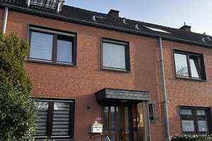 Renoviertes 6-Zimmer Einfamilienhaus mit Garage in Köln-Lindweiler