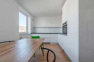 Lichtdurchflutete 3-Zimmer-Wohnung in bevorzugter Lage in Düsseldorf-Oberkassel – Die vollständige Adresse der Immobilie erhältst du vom Anbieter., 40545 Oberkassel, Düsseldorf – Vorschaubild 12