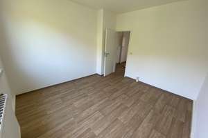 Wohnen mit Balkon & schöner Aussicht – Küche optional – Am Himmelreich 48, 98527 Suhl-Ilmenauer Straße, Suhl – Vorschaubild 5