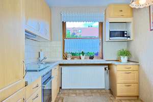 Zentrales Reihenmittelhaus in ruhiger Spielstraße mit Garten & Balkon – Die vollständige Adresse der Immobilie erhältst du vom Anbieter., 25813 Husum – Vorschaubild 8