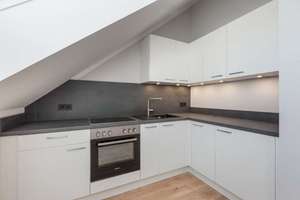 Hochwertig sanierte Wohnung mit Einbauküche in Stadtmitte – Hubertusstraße 175, 47798 Stadtmitte, Krefeld – Vorschaubild 2