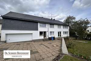 Großzügiges Wohnhaus in Breitscheider Ortsteil mit neuwertigem Dach wartet auf Sie und Ihre Familie! – Die vollständige Adresse der Immobilie erhältst du vom Anbieter., 35767 Breitscheid – Vorschaubild 1