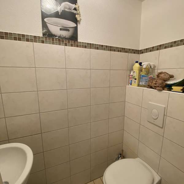 *** Attraktives u. solides Mehrfamilienhaus in Aachen-Eilendorf ***