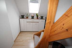 Gemütliche helle 4-Zimmer-Maisonette mit Blick zur Grabkapelle in S-Wangen – Eybacher Str.. 1, 70327 Wangen, Stuttgart – Vorschaubild 9
