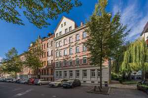 Mit Balkon & Wannenbad: 2,5-Zimmer-Wohnung in denkmalgeschütztem Altbau – Wiederitzscher Straße 25, 4155 Leipzig – Vorschaubild 9