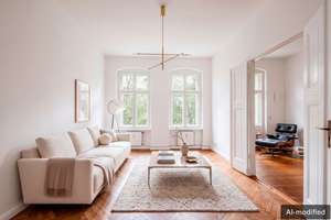 Mit Südbalkon am Paul-Lincke-Ufer: Drei-Zimmer-Altbauwohnung mit Uferblick