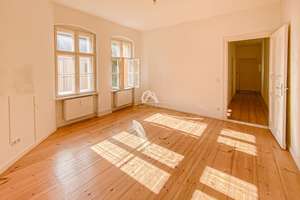ARNIMKIEZ! SUPERHELLE UND KLASSISCHE ALTBAUWOHNUNG! RUHIGE LAGE IM SEITENFLÜGEL! PROVISIONSFREI! – Behmstraße 67, 10439 Prenzlauer Berg, Berlin – Vorschaubild 1