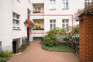 Solide Kapitalanlage im begehrten Charlottenburg: Vermietete Altbauwohnung mit Balkon – Fritschestr. 77, 10585 Charlottenburg, Berlin – Vorschaubild 1