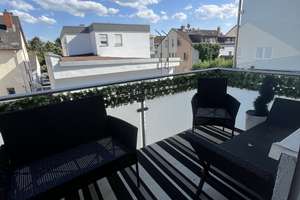 *SCHICKE WOHNUNG BESTER LAGE MIT EBK - SONNENBALKON, GARAGE UND LAMINAT* – Die vollständige Adresse der Immobilie erhältst du vom Anbieter., 60326 Seckbach, Frankfurt am Main – Vorschaubild 1