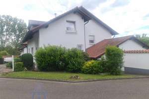 Lichtdurchflutetes Wohlfühlhaus mit Fernblick in Toplage von Homburg – Die vollständige Adresse der Immobilie erhältst du vom Anbieter., 66424 Homburg – Vorschaubild 1