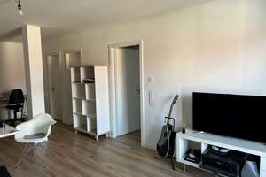 mio: 2 Zimmer Wohnung mit neuer Einbauküche und Balkon! BRD D21