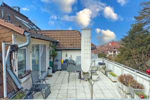 Jugendstil-Juwel mit Dachterrasse, Gartenidylle, 2 Bädern, EBK und Weinbergblick – 70329 Obertürkheim (Ortsteil), Stuttgart – Vorschaubild 2