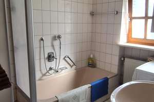 ... gepflegte DHH mit 6 Zimmer auf 140m² Wfl. in ruhiger Lage ... – Die vollständige Adresse der Immobilie erhältst du vom Anbieter., 84559 Kraiburg am Inn – Vorschaubild 5