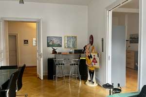 Ein vollkommener Altbautraum mit Ausblick/ Balkon auf den Marktplatz! – Marktstraße 9, 65183 Mitte, Wiesbaden – Vorschaubild 7