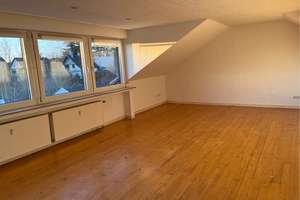 helle Dachgeschosswohnung mit Gartenblick – Ohligser Str. 38, 40764 Langenfeld (Rheinland) – Vorschaubild 1