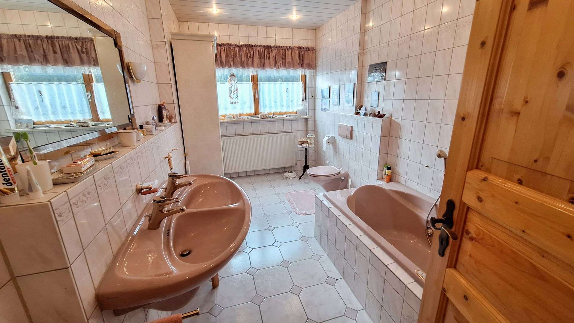 Immobilie in Seck - Individuelles 8 Zimmer Wohnhaus in ruhiger Lage mit Garten für die große Familie! - Bild 9