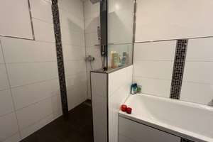 Vermietet! Helle, gut geschnittene 4 ZKB mit Fahrstuhl, TG Platz und verglastem Balkon! – Ziegeleistraße 22f, 86199 Inningen, Augsburg – Vorschaubild 12