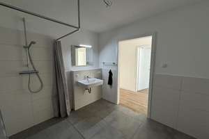 Helle Drei-Zimmer Wohnung mit Einbauküche und Terrasse in ruhiger Lage nahe dem Zentrum – Die vollständige Adresse der Immobilie erhältst du vom Anbieter., 28195 Bahnhofsvorstadt, Bremen – Vorschaubild 14