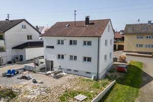 Provisionsfrei! Mehrgenerationenhaus oder Investitionsobjekt: 4 Wohneinheiten – Die vollständige Adresse der Immobilie erhältst du vom Anbieter., 78056 Weigheim, Villingen-Schwenningen – Vorschaubild 1