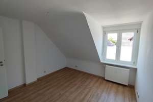 Geräumige 3-Zimmer-Wohnung in Mannheim-Friedrichsfeld im 2. Stock – Main-Neckar-Bahn-Straße 5, 68229 Friedrichsfeld, Mannheim – Vorschaubild 2