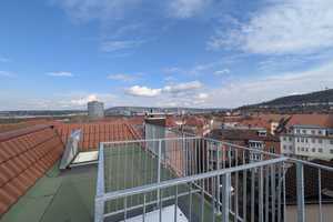 *Je höher, desto besser! Dachausbau mit offenem Wohn-Ess- Küchenbereich und Dachausstieg in Ost* – Stuttgart – Vorschaubild 1