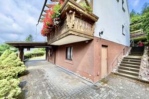 **Gepflegtes Ein-/Zweifamilienhaus mit Garten und Carport in toller Lage von Niederfischbach** – Die vollständige Adresse der Immobilie erhältst du vom Anbieter., 57572 Niederfischbach – Vorschaubild 4