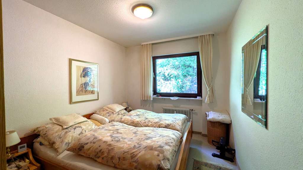 Immobilie in Sasbachwalden - Gemütliche 2-Zimmer-Wohnung im Gaishöllpark inkl. Außenstellplatz, Balkon und Kellerabteil - Bild 1