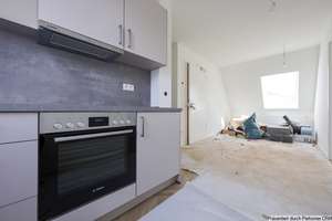 Modernes Wohnen unter dem Dach – 5-Zi-DG-Wohnung für WG oder Co-Living im KfW-40-Standard – Aldenrathsweg 6, 22307 Barmbek-Nord, Hamburg – Vorschaubild 12
