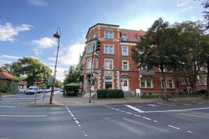 Charmante Altbau-Erdgeschosswohnung mit Balkon nahe Erfurter Stadtpark