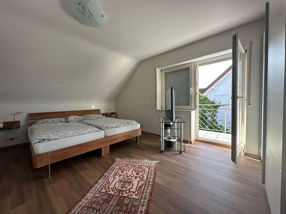 Schlafzimmer DG