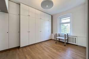 Stilvolles Altbau-Stadthaus mit Garten – Familienidylle und Charme vereint – Die vollständige Adresse der Immobilie erhältst du vom Anbieter., 50823 Neuehrenfeld, Köln – Vorschaubild 18