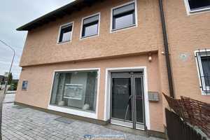 Vermietetes MFH in Schrobenhausen
1 Doppelhaushälfte, 1 Wohnung und 1 Gewerbeeinheit – Neuburg-Schrobenhausen (Kreis) – Vorschaubild 27