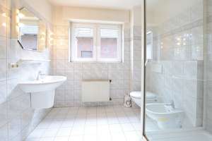 Ein Zuhause der besonderen Klasse – lichtdurchflutet, großzügig und in Bestlage – Die vollständige Adresse der Immobilie erhältst du vom Anbieter., 40764 Langenfeld (Rheinland) – Vorschaubild 6