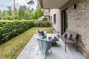Geschmackvolle Neubauwohnung mit Südwest-Terrasse, Garten & optionalem Stellplatz in Dahlem – Die vollständige Adresse der Immobilie erhältst du vom Anbieter., 14195 Dahlem, Berlin – Vorschaubild 1