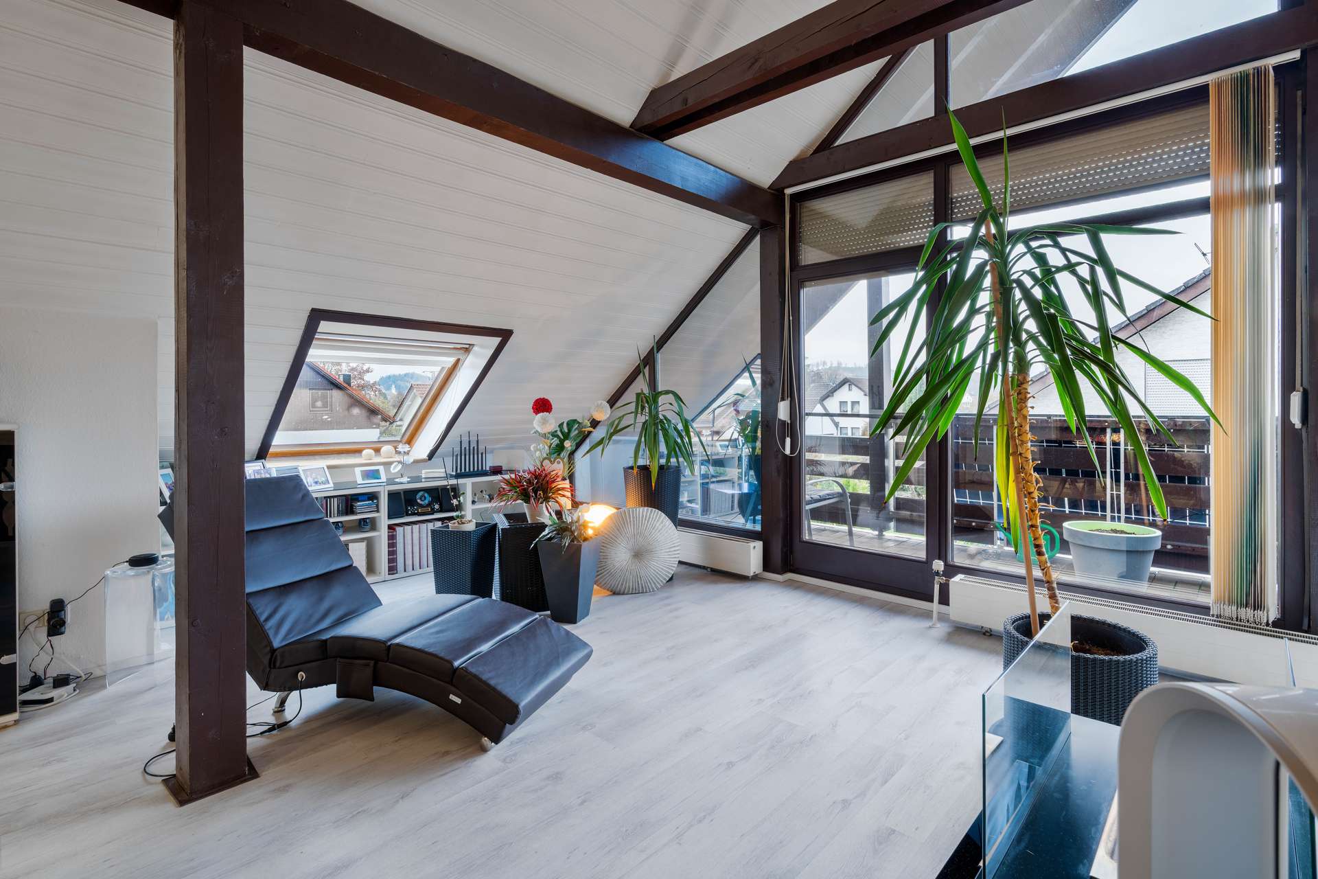 Immobilie in Balzheim - WOHNTRAUM MIT POOL UND EINLIEGEROPTION - Bild 6