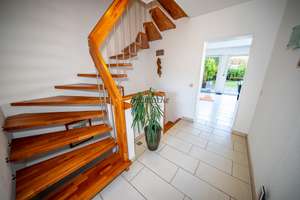 Sehr gepflegte, ruhig gelegene DHH mit Garage, Garten, Kamin und viel Platz für die ganze Familie – Die vollständige Adresse der Immobilie erhältst du vom Anbieter., 58135 Haspe-Ost, Hagen – Vorschaubild 6
