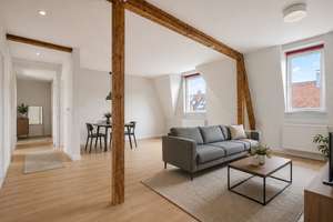 Denkmalgeschützter Altbau mit Charakter – großzügige 3-Zimmer-Wohnung in Karlsruhe-Mühlburg – Die vollständige Adresse der Immobilie erhältst du vom Anbieter., 76185 Mühlburg, Karlsruhe – Vorschaubild 3