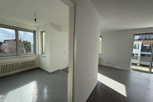 Charmante und sonnige 3 Zimmer Wohnung in Berlin ** Provisionsfrei** – Lieselstraße 36c, 12524 Altglienicke, Berlin – Vorschaubild 2