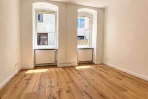 2 Zimmer mit offener Wohnküche und eigener Terrasse – Die vollständige Adresse der Immobilie erhältst du vom Anbieter., 12099 Tempelhof, Berlin – Vorschaubild 2