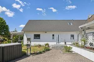 Festpreis! Haus mit zwei separaten Wohneinheiten in familienfreundlicher Lage von Kaltenkirchen – Die vollständige Adresse der Immobilie erhältst du vom Anbieter., 24568 Kaltenkirchen – Vorschaubild 14