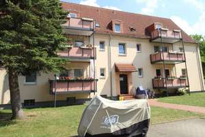 4-Zimmer-Wohnung mit  2 Bädern und 2 Balkonen