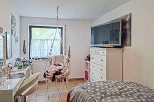 Ihr neues Zuhause in Augsburg: Großzügige 4-Zimmer-Wohnung mit Loggia inkl. TG-Stellplatz – Die vollständige Adresse der Immobilie erhältst du vom Anbieter., 86167 Lechhausen-Ost, Augsburg – Vorschaubild 7